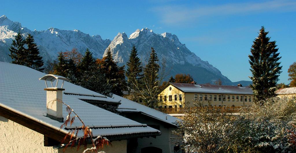 Апартаменти Landhaus Alpenblick Гарміш-Партенкірхен Екстер'єр фото